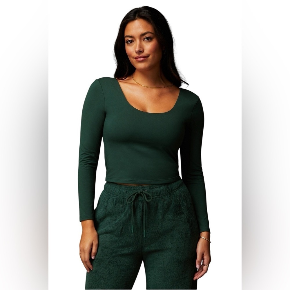 Fabletics Women’s Oasis Twist Built-In Bra Long-Sleeve Top XXL/1X - Picture 2 of 8